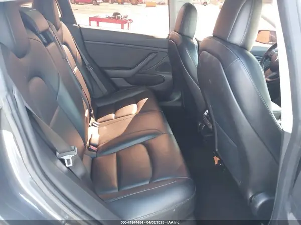 5YJ3E1EA6KF307456 2019 TESLA MODEL 3 - Image 8