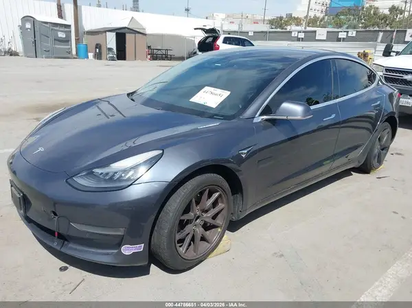5YJ3E1EA6KF307649 2019 TESLA MODEL 3 - Image 2