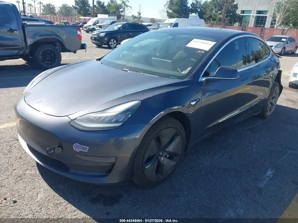 5YJ3E1EA6KF308283 2019 TESLA MODEL 3 - Image 2