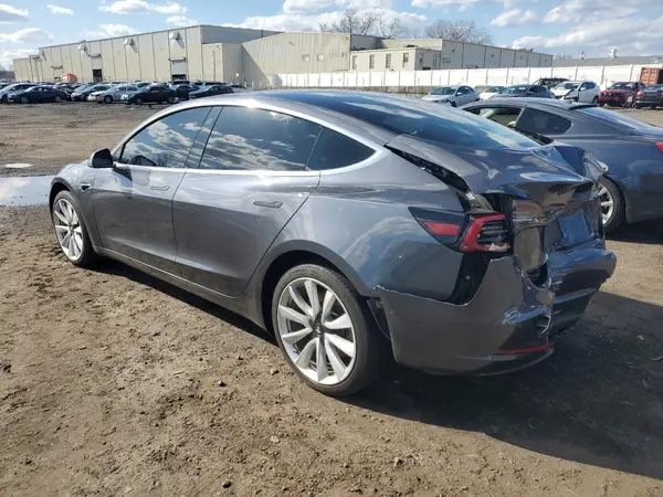 5YJ3E1EA6KF312754 2019 TESLA MODEL 3 - Image 2