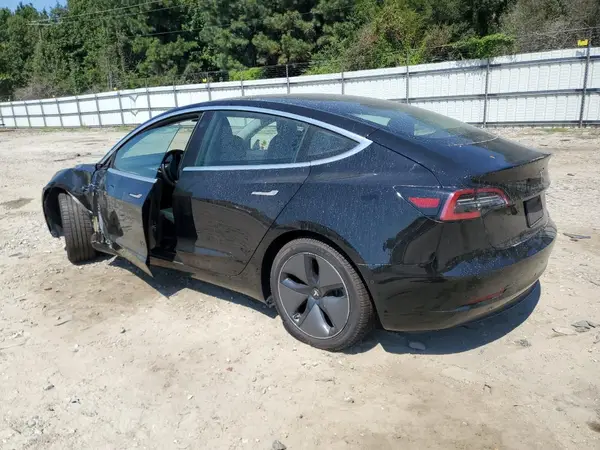 5YJ3E1EA6KF317033 2019 TESLA MODEL 3 - Image 2