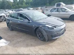 5YJ3E1EA6KF325603 2019 TESLA MODEL 3