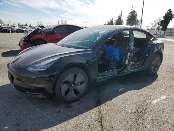 5YJ3E1EA6KF361663 2019 TESLA MODEL 3 - Image 1