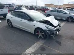 5YJ3E1EA6KF396946 2019 TESLA MODEL 3