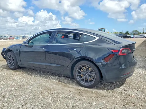 5YJ3E1EA6KF399751 2019 TESLA MODEL 3 - Image 2