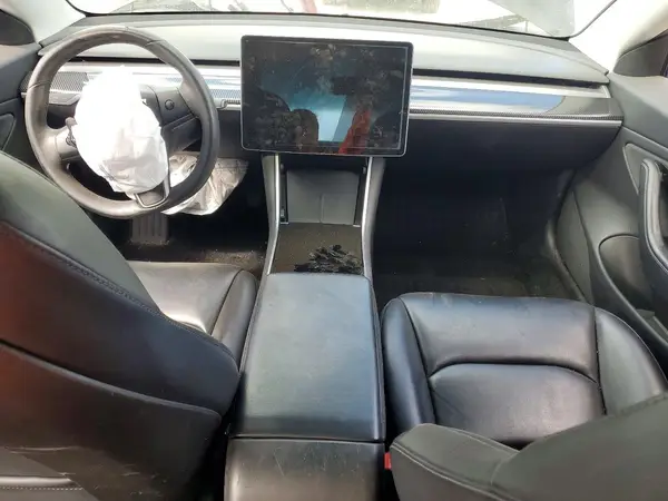 5YJ3E1EA6KF399751 2019 TESLA MODEL 3 - Image 8