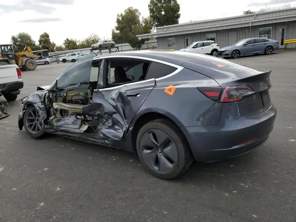 5YJ3E1EA6KF400204 2019 TESLA MODEL 3 - Image 2