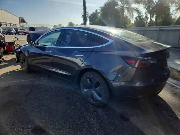 5YJ3E1EA6KF400378 2019 TESLA MODEL 3 - Image 2