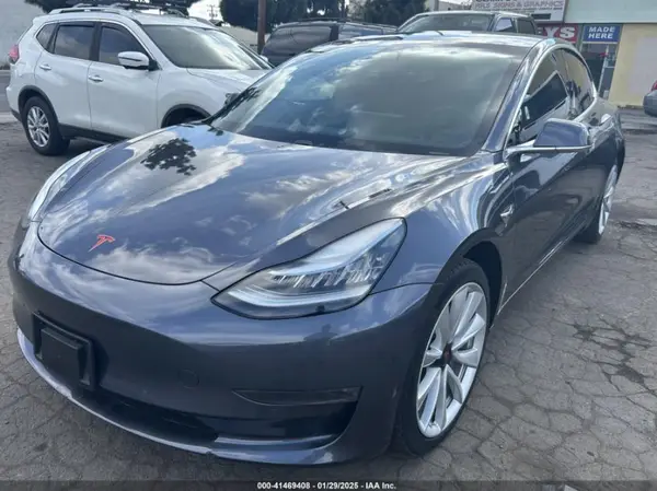 5YJ3E1EA6KF402003 2019 TESLA MODEL 3 - Image 2