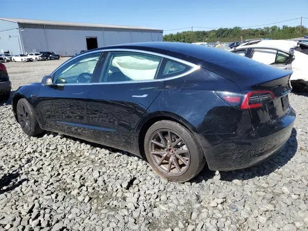5YJ3E1EA6KF402664 2019 TESLA MODEL 3 - Image 2
