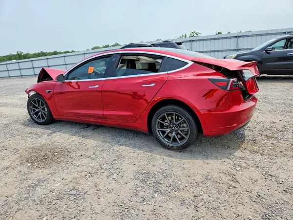 5YJ3E1EA6KF411610 2019 TESLA MODEL 3 - Image 2