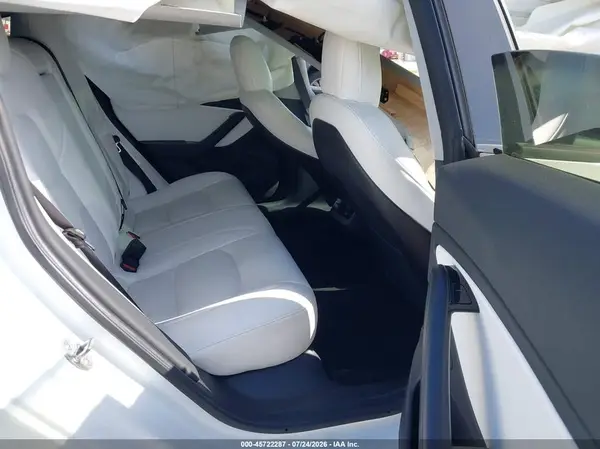 5YJ3E1EA6KF415396 2019 TESLA MODEL 3 - Image 8