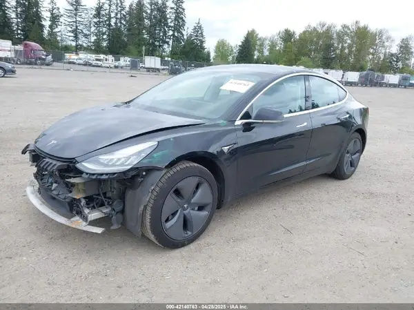 5YJ3E1EA6KF415656 2019 TESLA MODEL 3 - Image 2