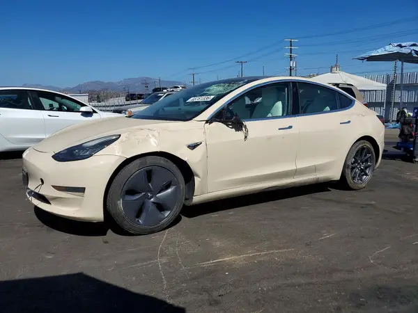 5YJ3E1EA6KF431436 2019 TESLA MODEL 3 - Image 1