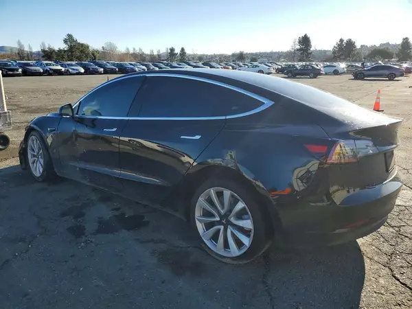 5YJ3E1EA6KF434479 2019 TESLA MODEL 3 - Image 2