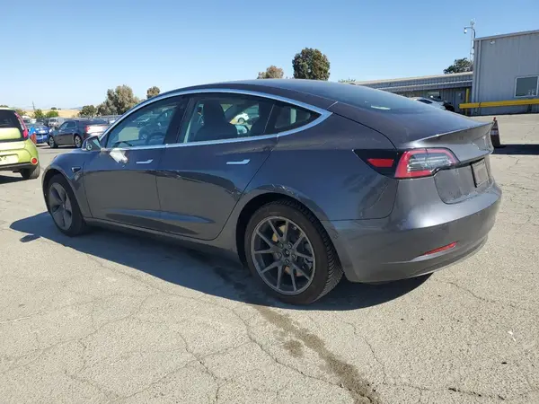 5YJ3E1EA6KF435728 2019 TESLA MODEL 3 - Image 2
