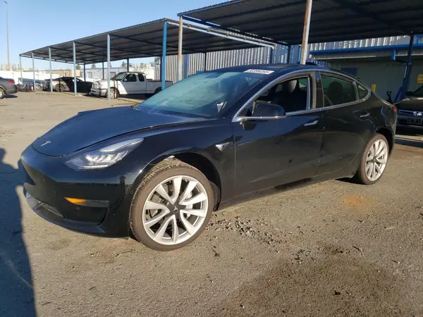 5YJ3E1EA6KF436152 2019 TESLA MODEL 3 - Image 1