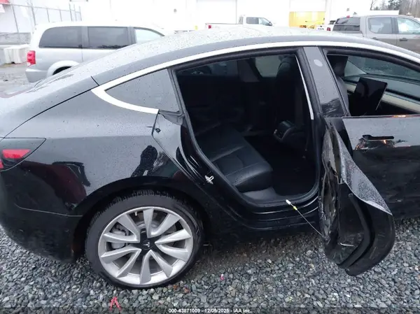 5YJ3E1EA6KF446566 2019 TESLA MODEL 3 - Image 8