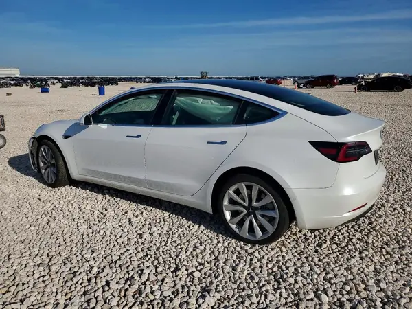 5YJ3E1EA6KF466607 2019 TESLA MODEL 3 - Image 2