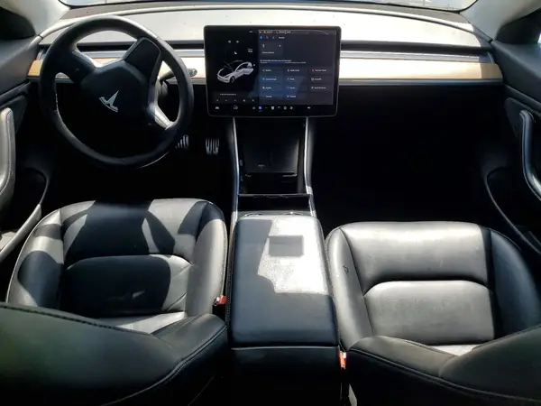 5YJ3E1EA6KF472584 2019 TESLA MODEL 3 - Image 8