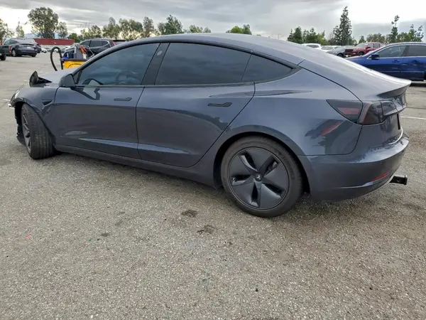 5YJ3E1EA6KF480247 2019 TESLA MODEL 3 - Image 2