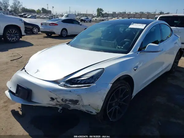 5YJ3E1EA6KF482788 2019 TESLA MODEL 3 - Image 2