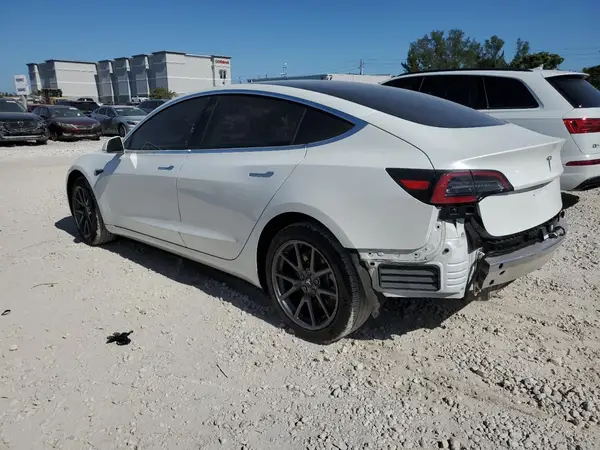 5YJ3E1EA6KF483052 2019 TESLA MODEL 3 - Image 2