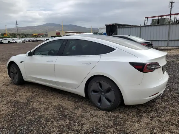 5YJ3E1EA6KF483813 2019 TESLA MODEL 3 - Image 2
