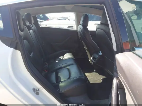 5YJ3E1EA6KF484251 2019 TESLA MODEL 3 - Image 8