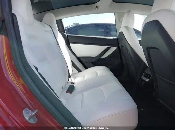 5YJ3E1EA6KF486002 2019 TESLA MODEL 3 - Image 8