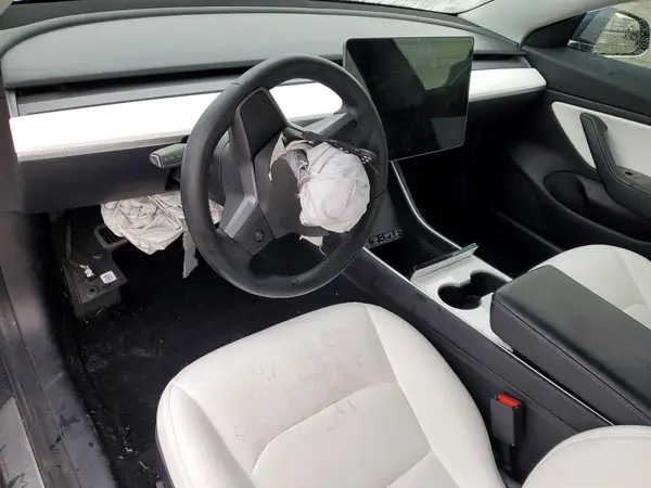 5YJ3E1EA6KF509696 2019 TESLA MODEL 3 - Image 8