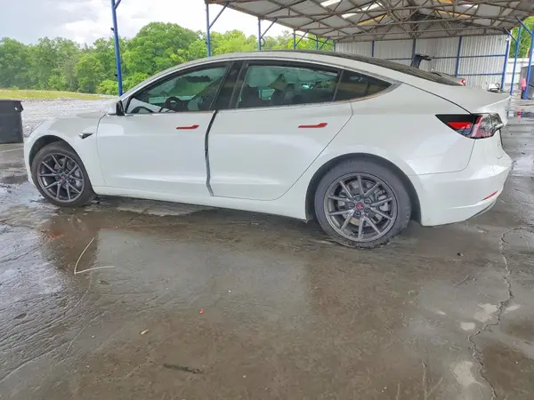 5YJ3E1EA6LF597621 2020 TESLA MODEL 3 - Image 2