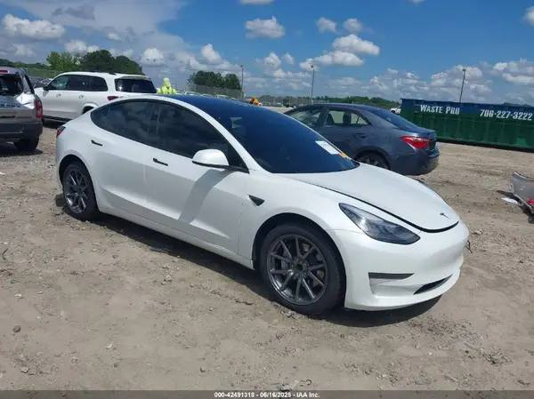 5YJ3E1EA6LF632917 2020 TESLA MODEL 3 - Image 1