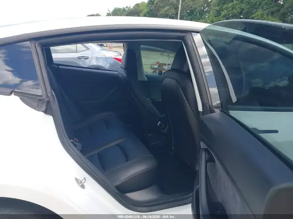 5YJ3E1EA6LF632917 2020 TESLA MODEL 3 - Image 8