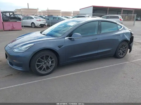 5YJ3E1EA6LF658076 2020 TESLA MODEL 3 - Image 2