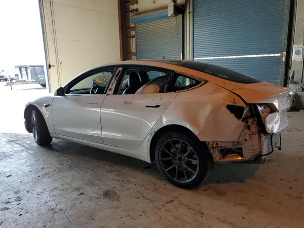 5YJ3E1EA6LF658840 2020 TESLA MODEL 3 - Image 2