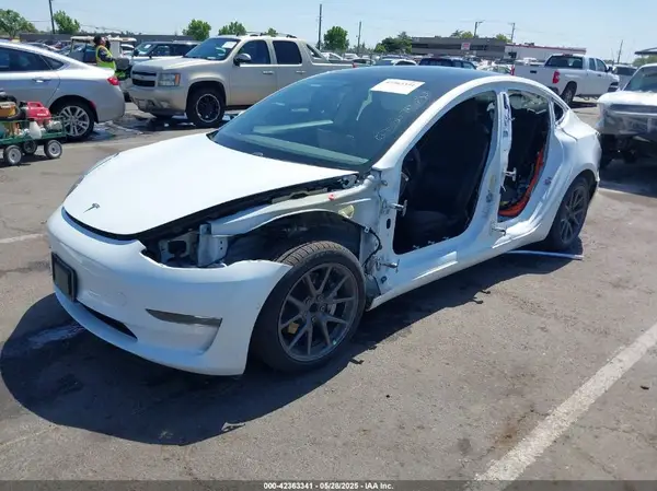 5YJ3E1EA6LF659311 2020 TESLA MODEL 3 - Image 2