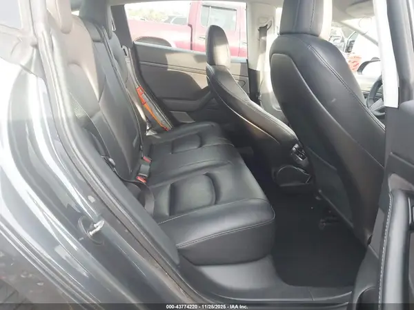 5YJ3E1EA6LF661091 2020 TESLA MODEL 3 - Image 8