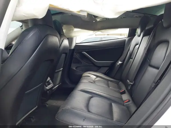 5YJ3E1EA6LF661835 2020 TESLA MODEL 3 - Image 8
