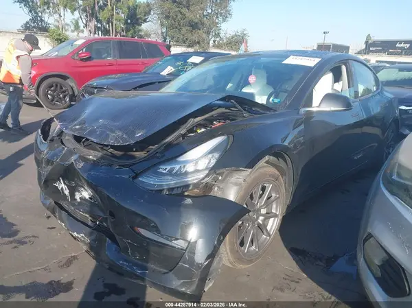 5YJ3E1EA6LF662063 2020 TESLA MODEL 3 - Image 2