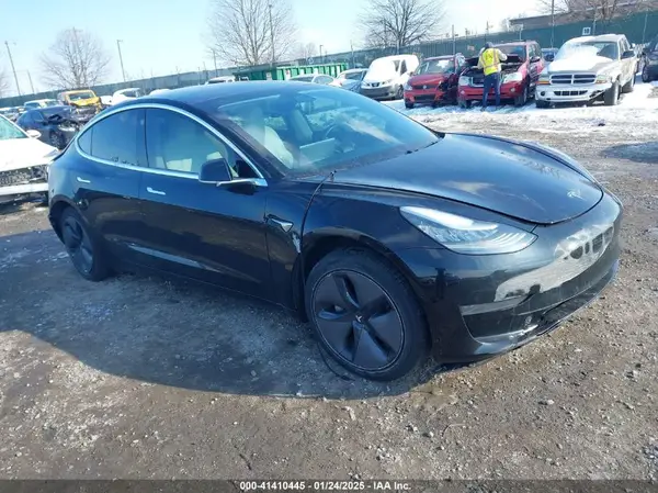 5YJ3E1EA6LF662080 2020 TESLA MODEL 3 - Image 1