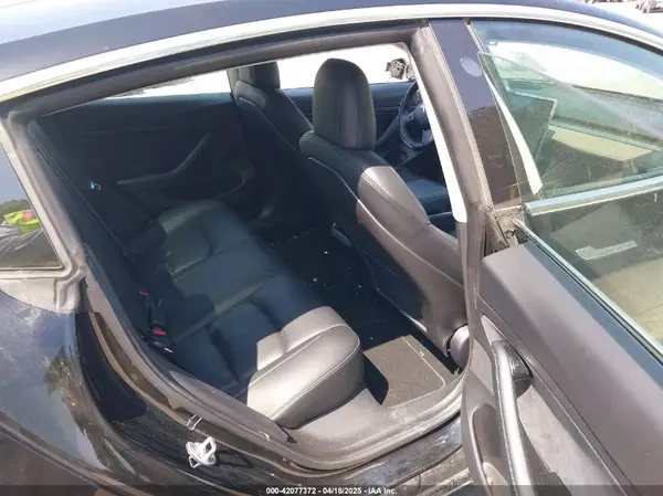 5YJ3E1EA6LF704523 2020 TESLA MODEL 3 - Image 8