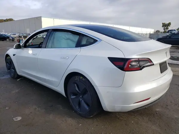 5YJ3E1EA6LF706983 2020 TESLA MODEL 3 - Image 2