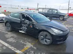 5YJ3E1EA6LF739031 2020 TESLA MODEL 3