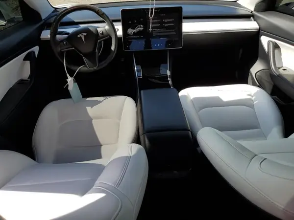 5YJ3E1EA6LF741135 2020 TESLA MODEL 3 - Image 8