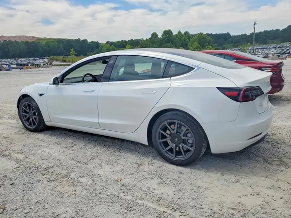 5YJ3E1EA6LF745220 2020 TESLA MODEL 3 - Image 2