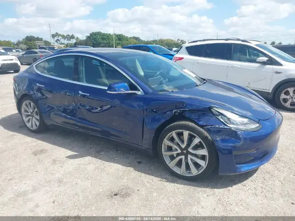 5YJ3E1EA6LF785622 2020 TESLA MODEL 3 - Image 1