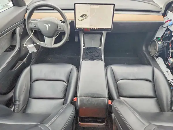 5YJ3E1EA6LF785667 2020 TESLA MODEL 3 - Image 8