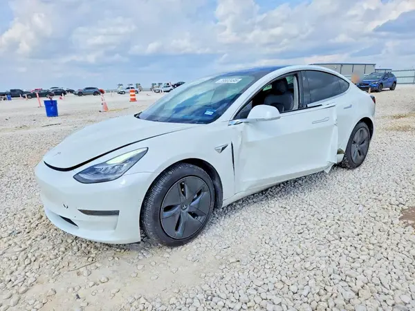 5YJ3E1EA6LF800054 2020 TESLA MODEL 3 - Image 1