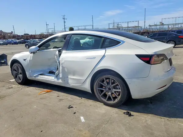 5YJ3E1EA6LF803987 2020 TESLA MODEL 3 - Image 2